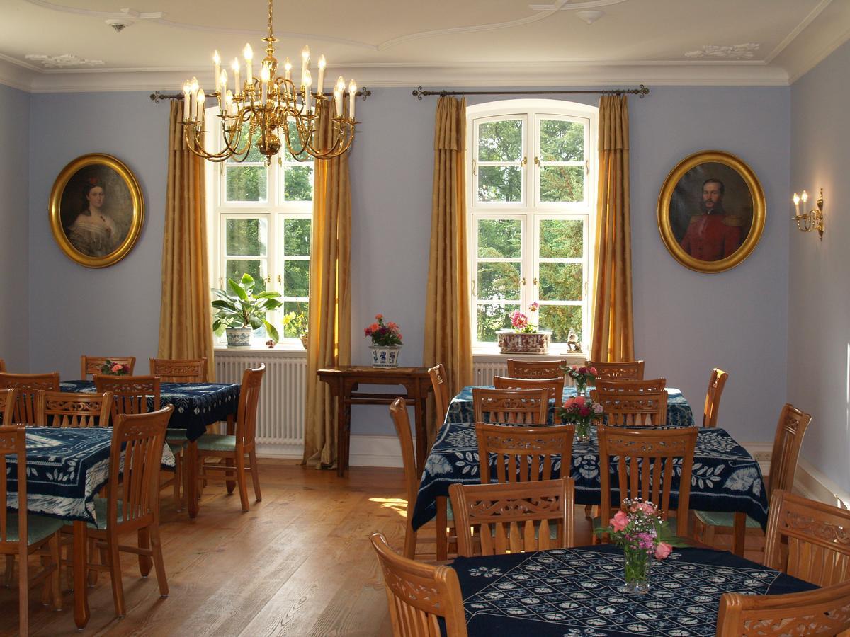 Landhaus Schloss Koelzow Exteriör bild